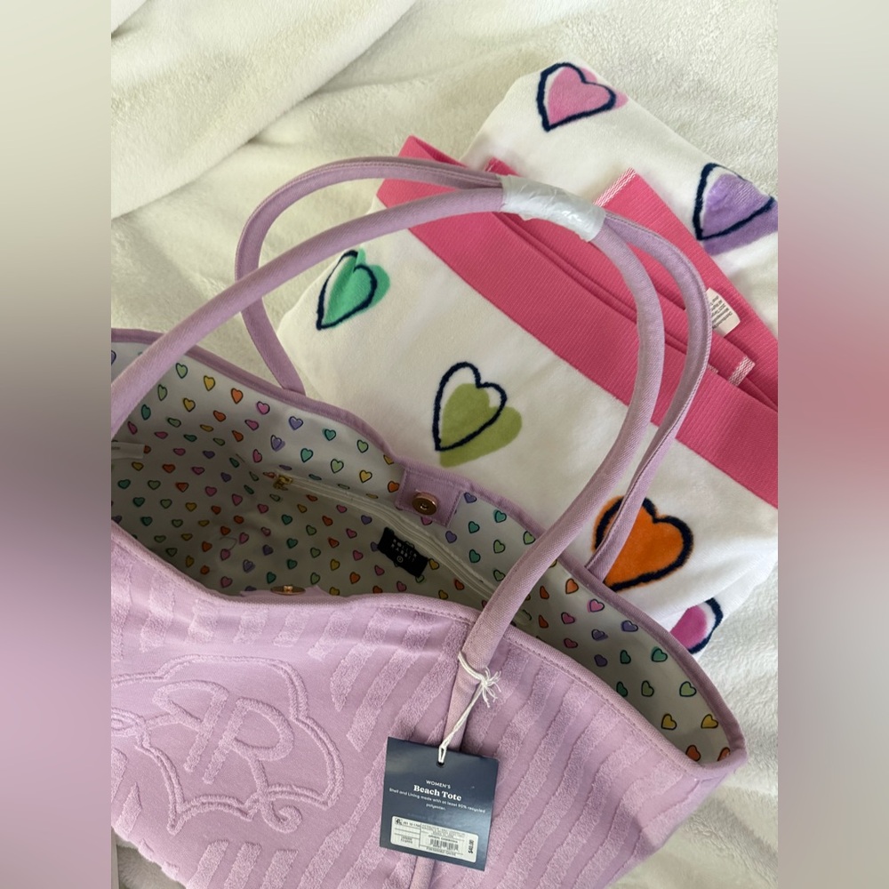 Roller Rabbit x Target Beach Tote & Towel purple and hearts matching set - Picture 2 of 12